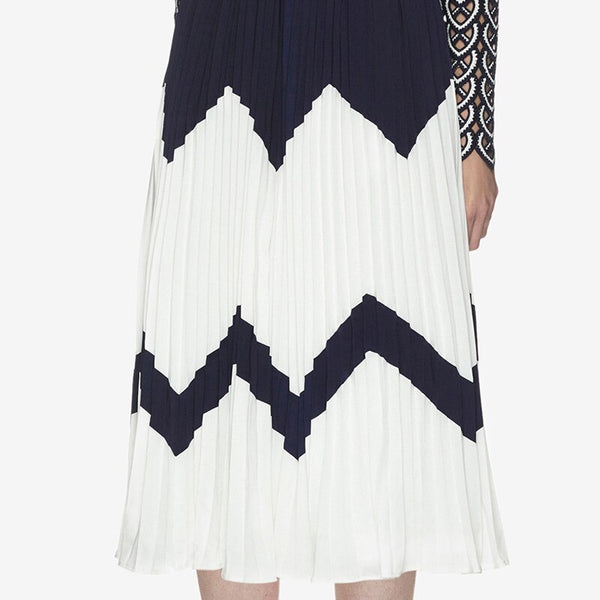 Self-portrait Hollow out Embroidery Lace Dress Women Long Sleeve Hit Color Patchwork Chiffon Pleated Dress 2019 Fall Long Dress